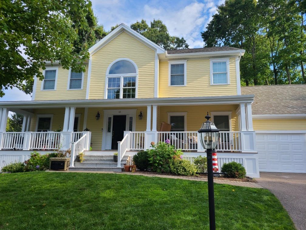 Beautiful Massachusetts colonial home freshly painted by Aura Painting Inc in Greater Boston